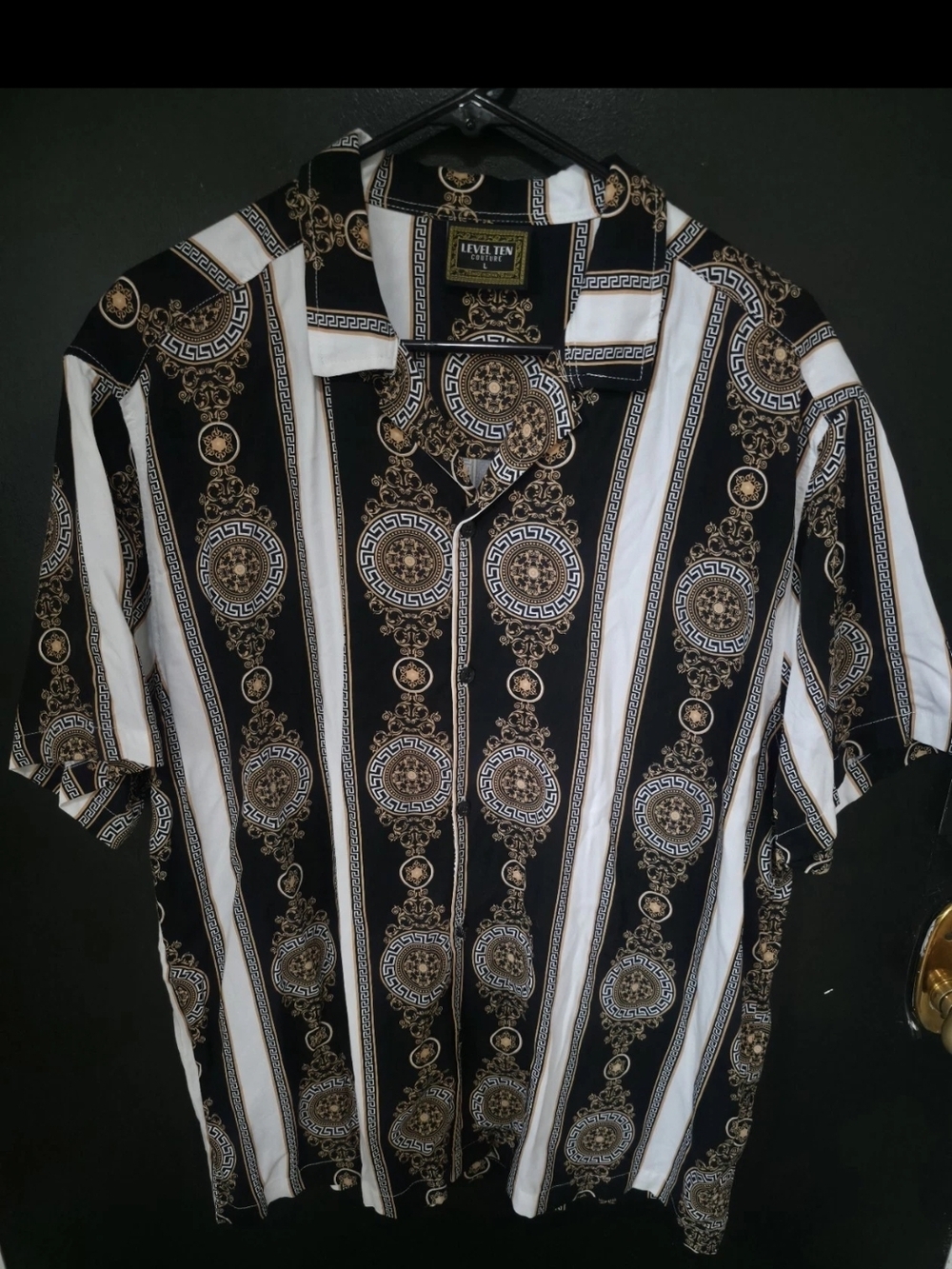 Black & White Medallion Print Short Sleeve Shirt